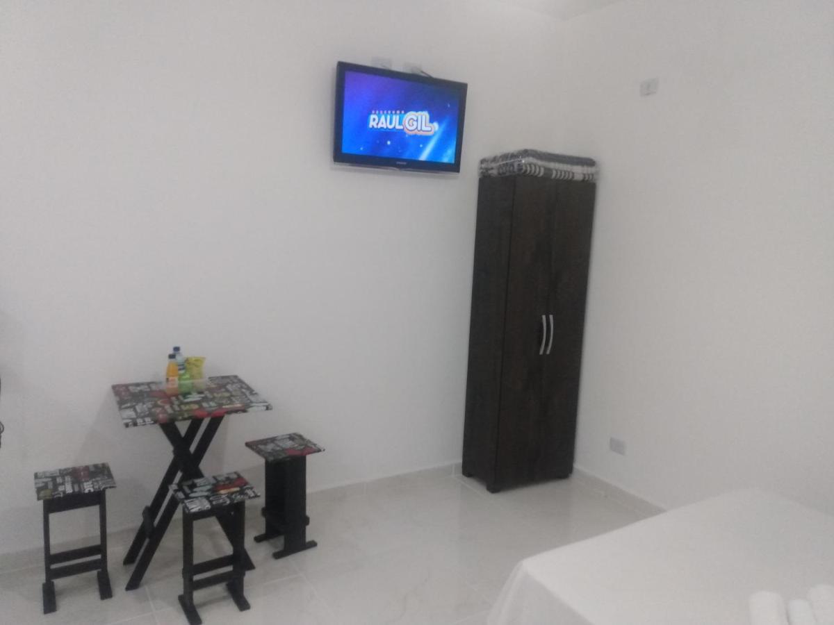 Апартаменты Loft05 Completo Ar Internet Garagem Prox Aparecida E Industrias Пиндамоньянгаба Экстерьер фото